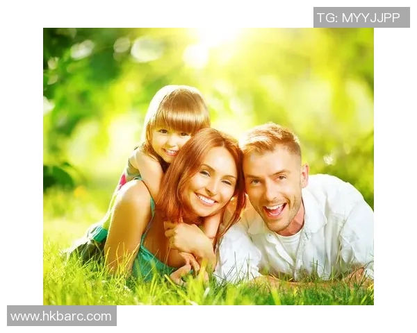 足球明星的孩子们天真无邪的瞬间展现了运动员家庭的温馨与快乐