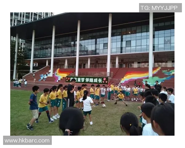 足球明星自粘贴画创意展示让你的房间充满运动激情与活力